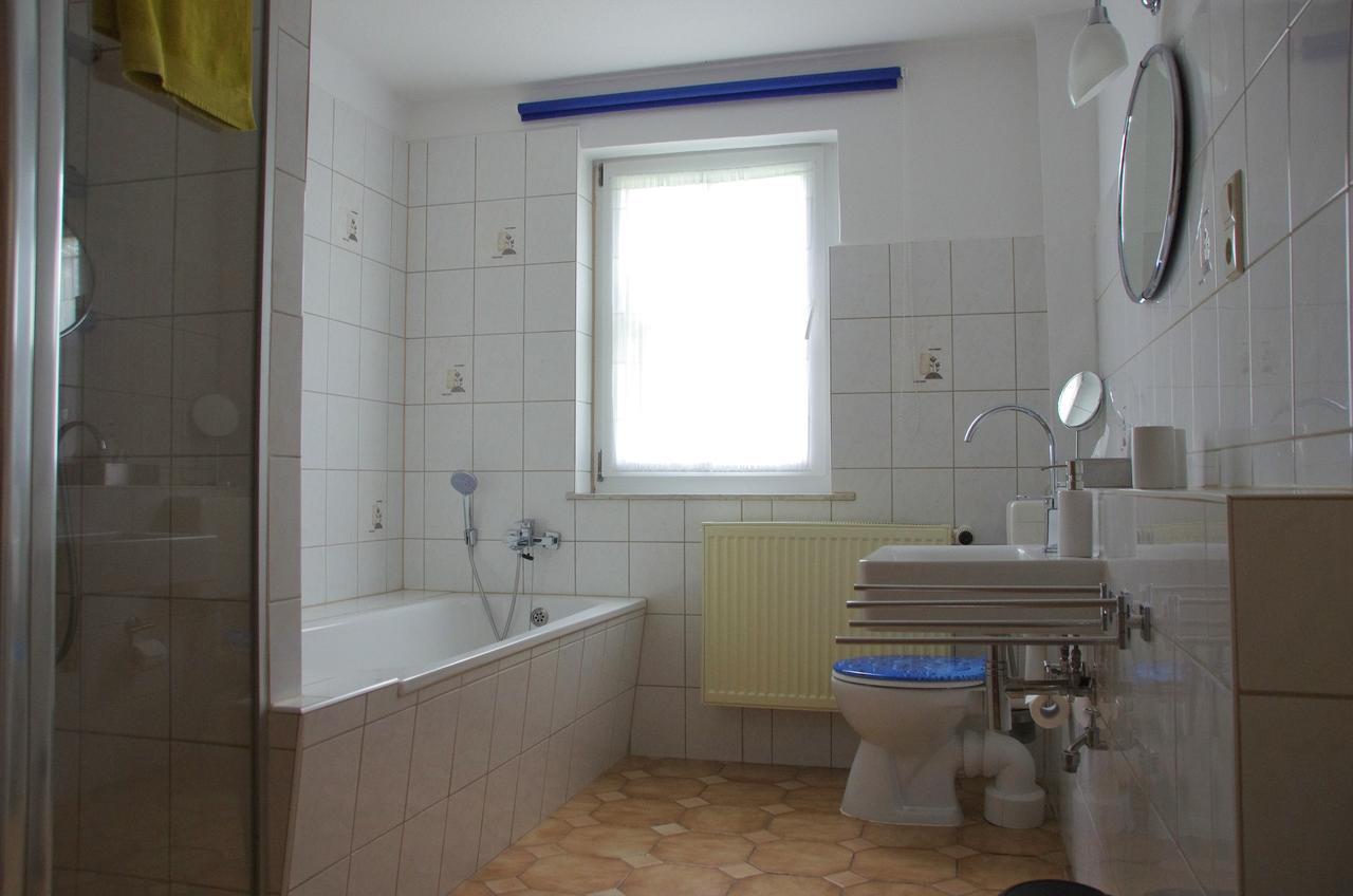 Kastanienhof Am Loppiner See Jabel Extérieur photo