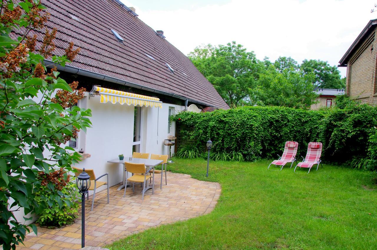 Kastanienhof Am Loppiner See Jabel Extérieur photo